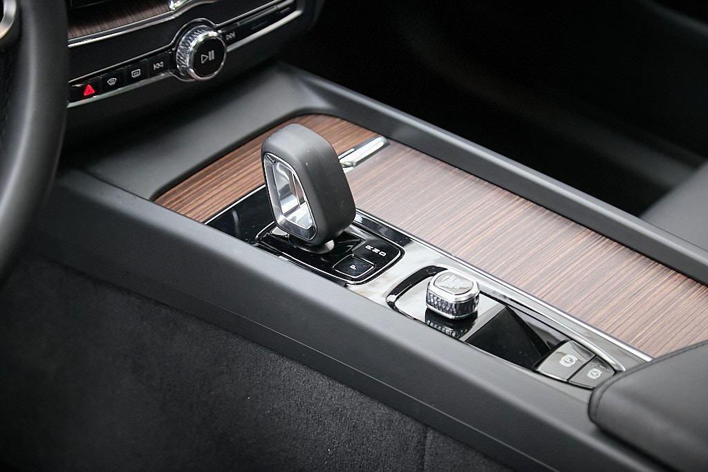 used 2023 Volvo XC60 car, priced at $35,995