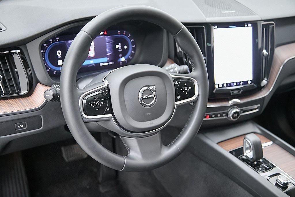 used 2023 Volvo XC60 car, priced at $35,995
