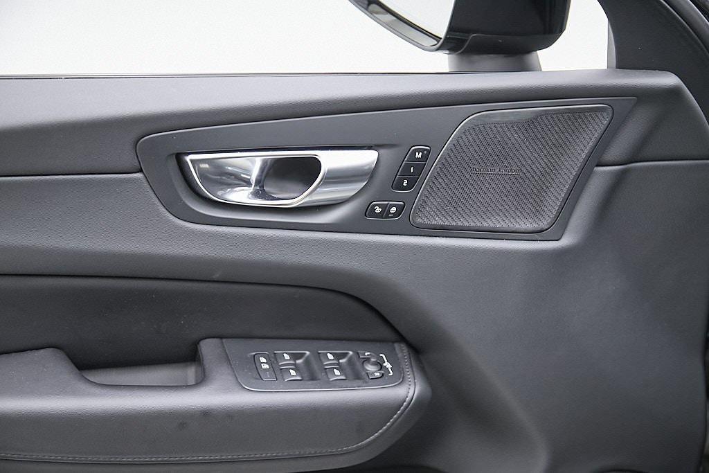 used 2023 Volvo XC60 car, priced at $35,995