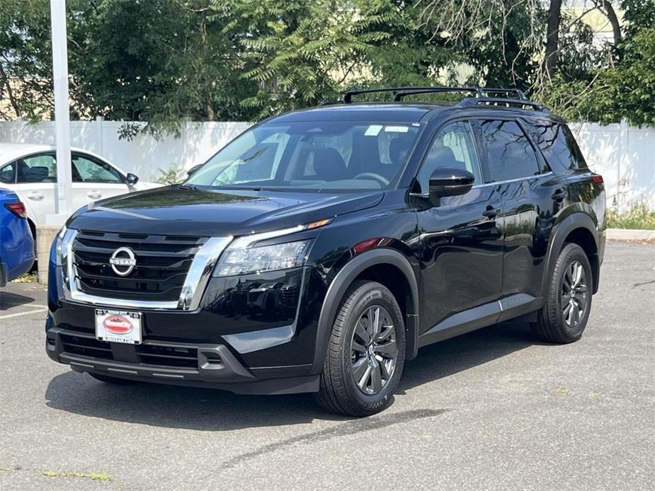 new 2024 Nissan Pathfinder car, priced at $44,060