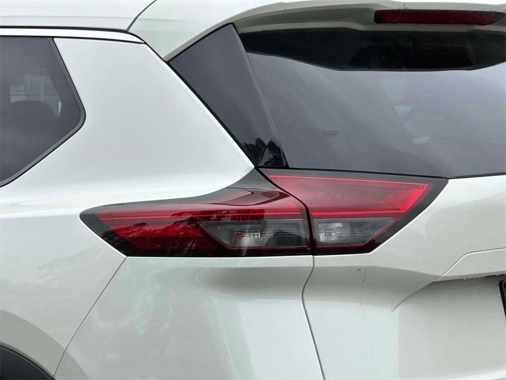 used 2021 Nissan Rogue car, priced at $23,995