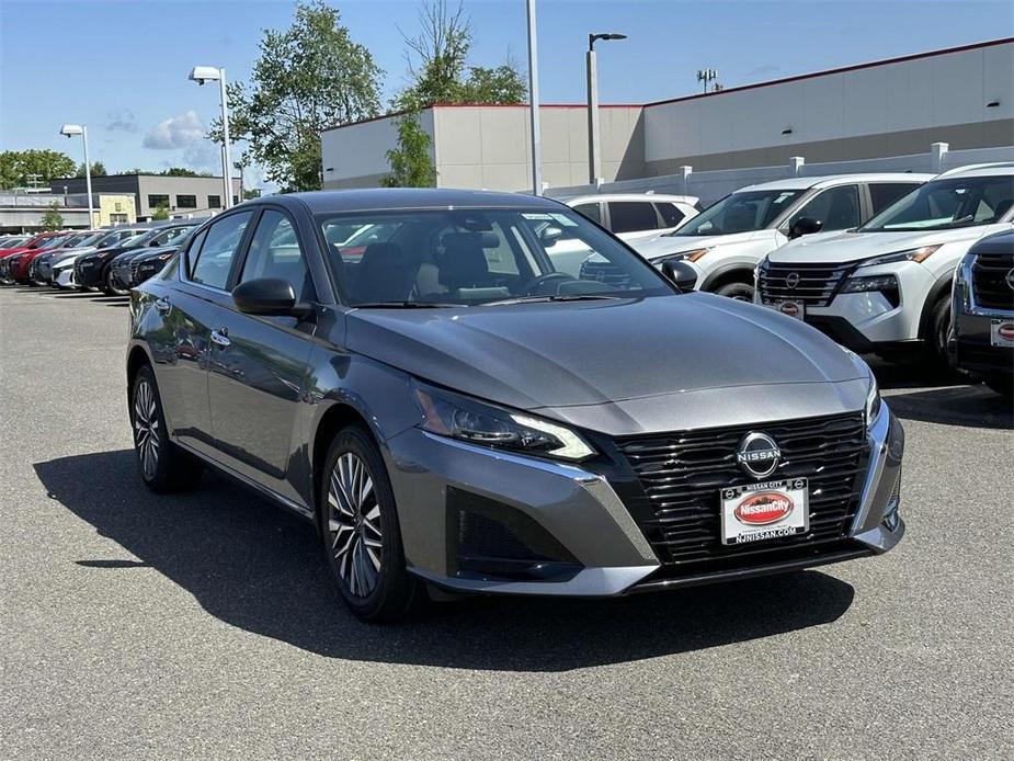 new 2024 Nissan Altima car, priced at $32,275