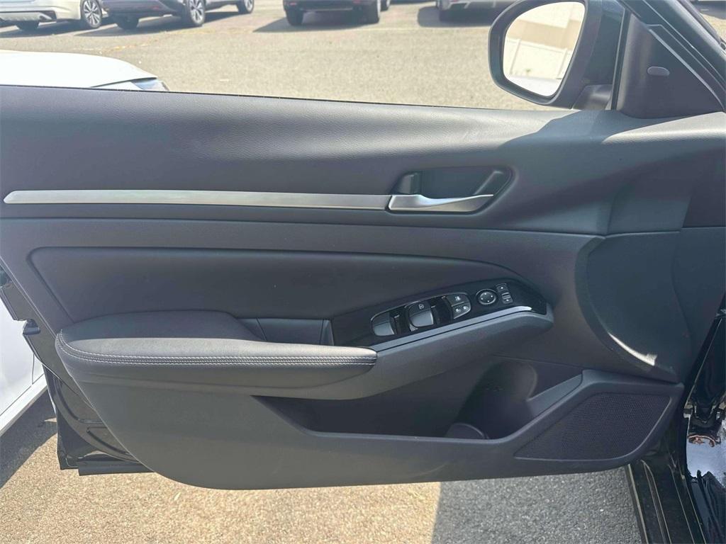 used 2023 Nissan Altima car, priced at $22,476