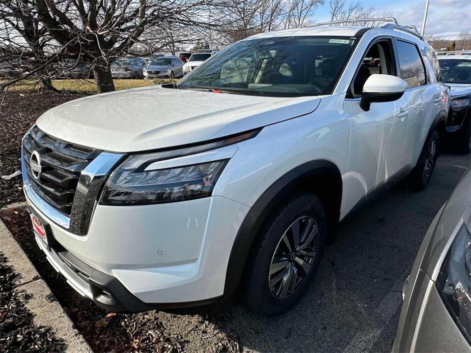 new 2025 Nissan Pathfinder car, priced at $49,360