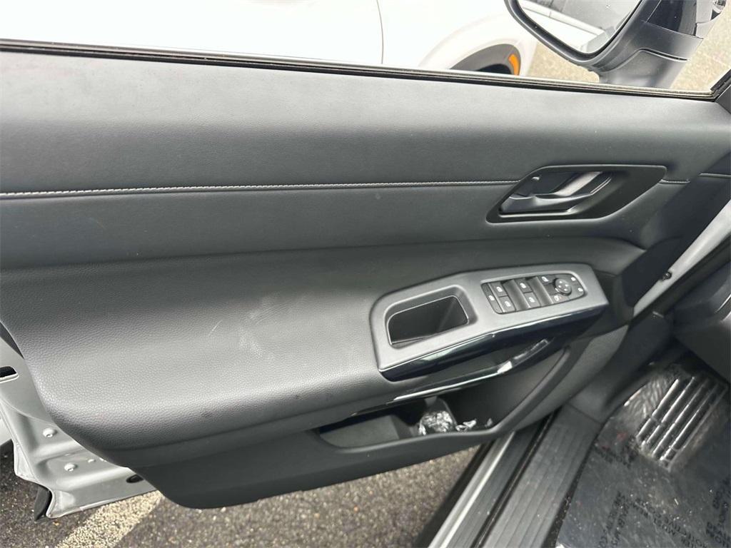 used 2024 Nissan Pathfinder car, priced at $29,995