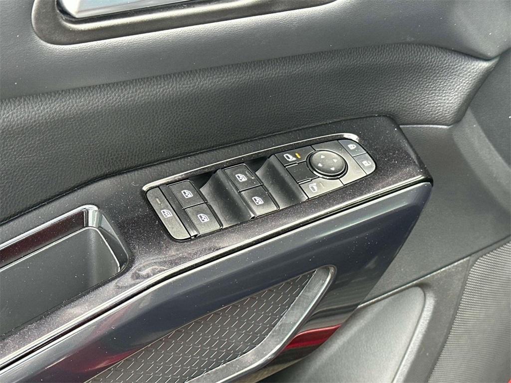 used 2022 Nissan Pathfinder car, priced at $29,588