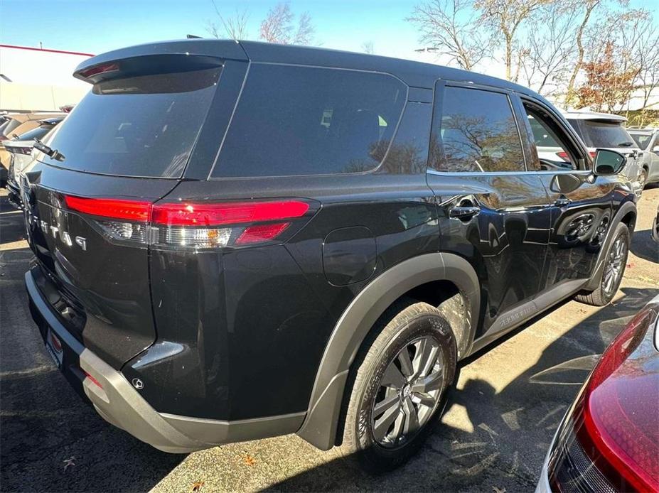 new 2025 Nissan Pathfinder car, priced at $41,365