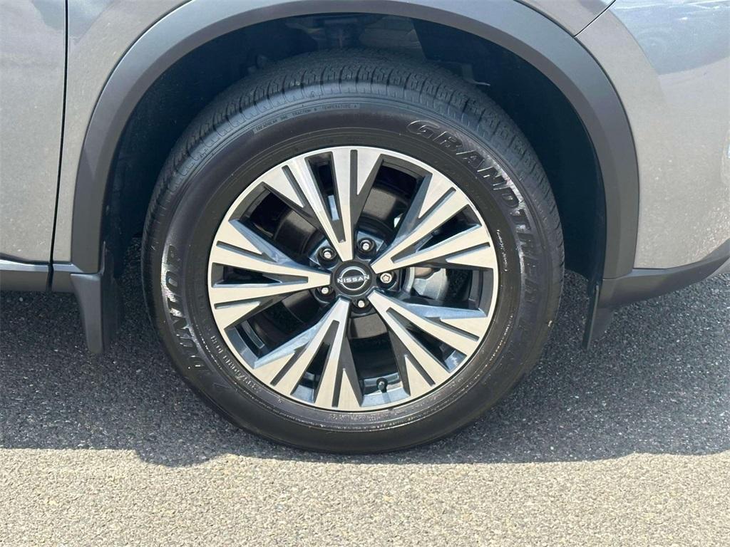 used 2023 Nissan Rogue car, priced at $27,900