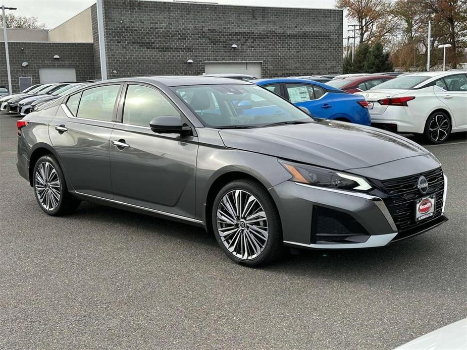 new 2025 Nissan Altima car, priced at $37,180