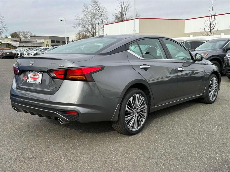 new 2025 Nissan Altima car, priced at $37,180