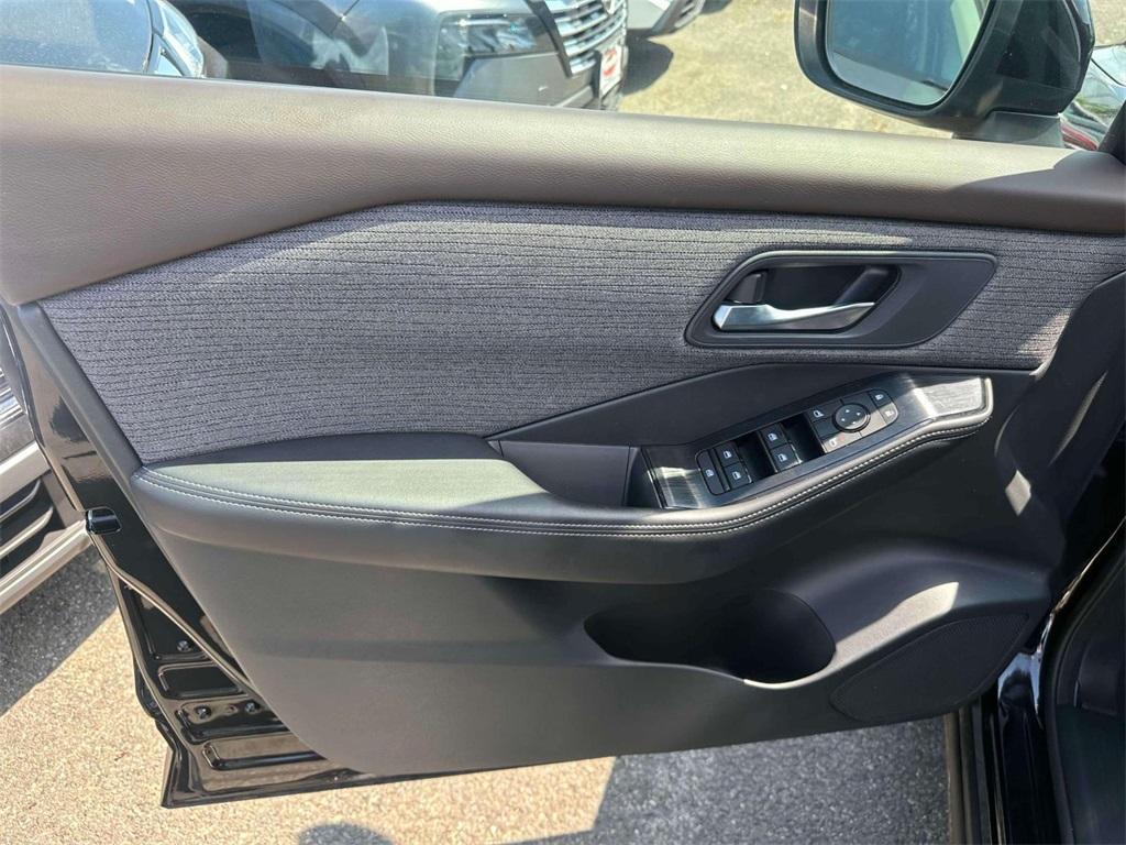 used 2022 Nissan Rogue car, priced at $22,995