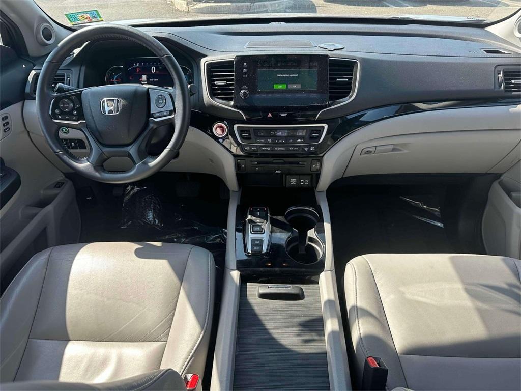 used 2020 Honda Pilot car, priced at $29,995