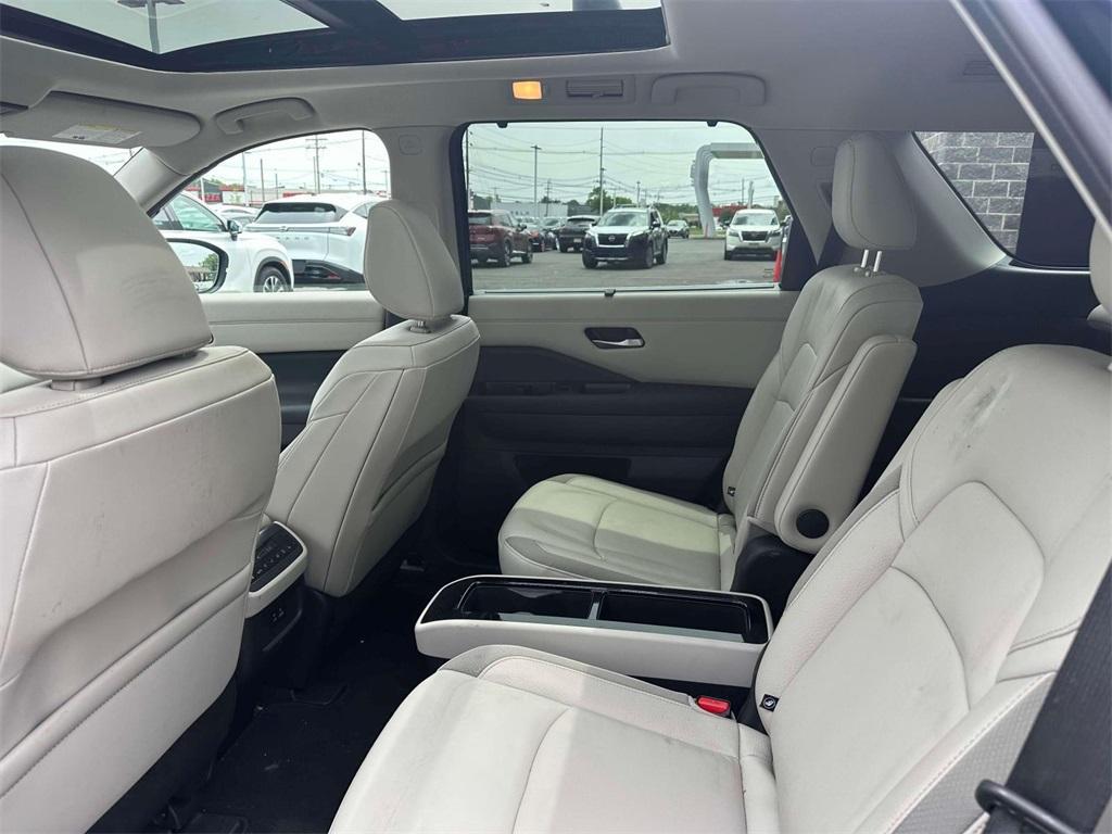 used 2022 Nissan Pathfinder car, priced at $33,995