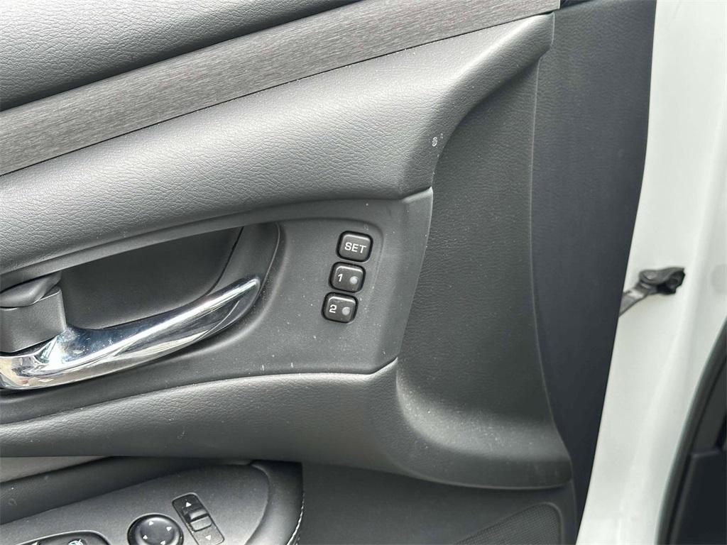 used 2023 Nissan Murano car, priced at $32,995