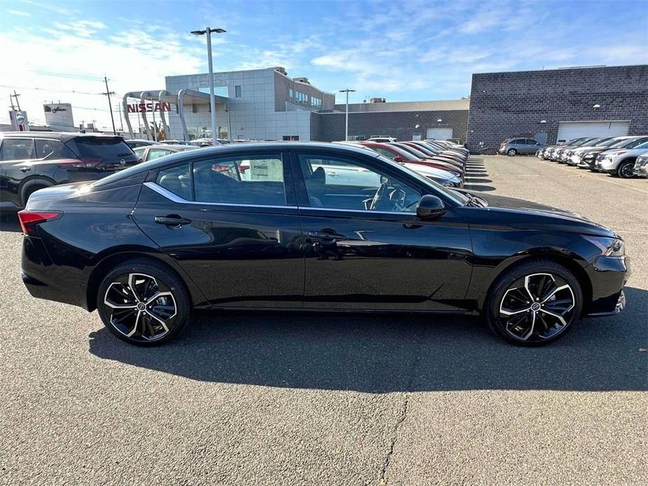 new 2025 Nissan Altima car, priced at $32,285