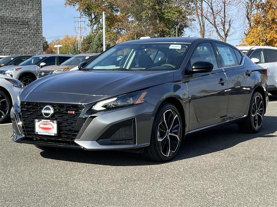 new 2025 Nissan Altima car, priced at $32,285