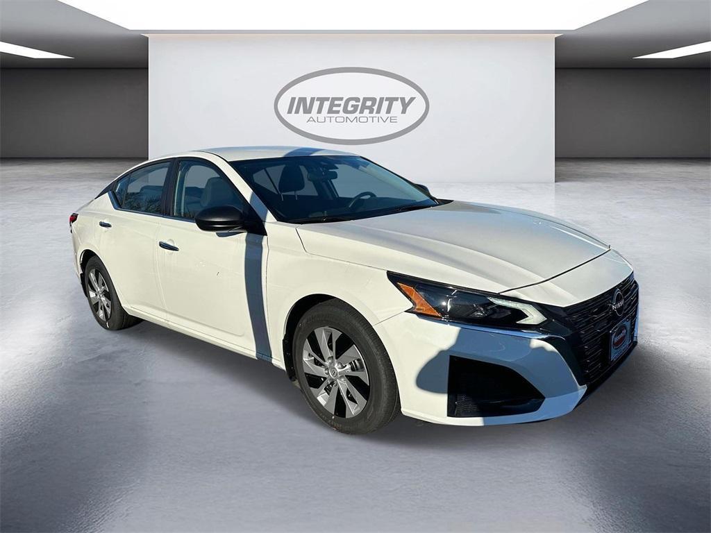 new 2024 Nissan Altima car, priced at $28,120