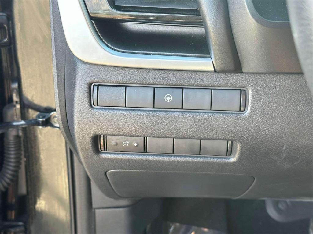 used 2021 Nissan Rogue car, priced at $18,995