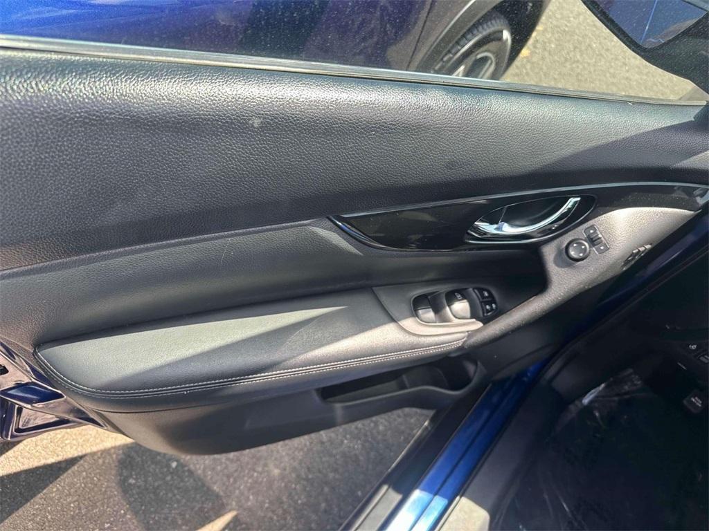 used 2018 Nissan Rogue car, priced at $23,900