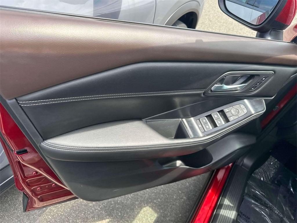 used 2022 Nissan Rogue car, priced at $25,995