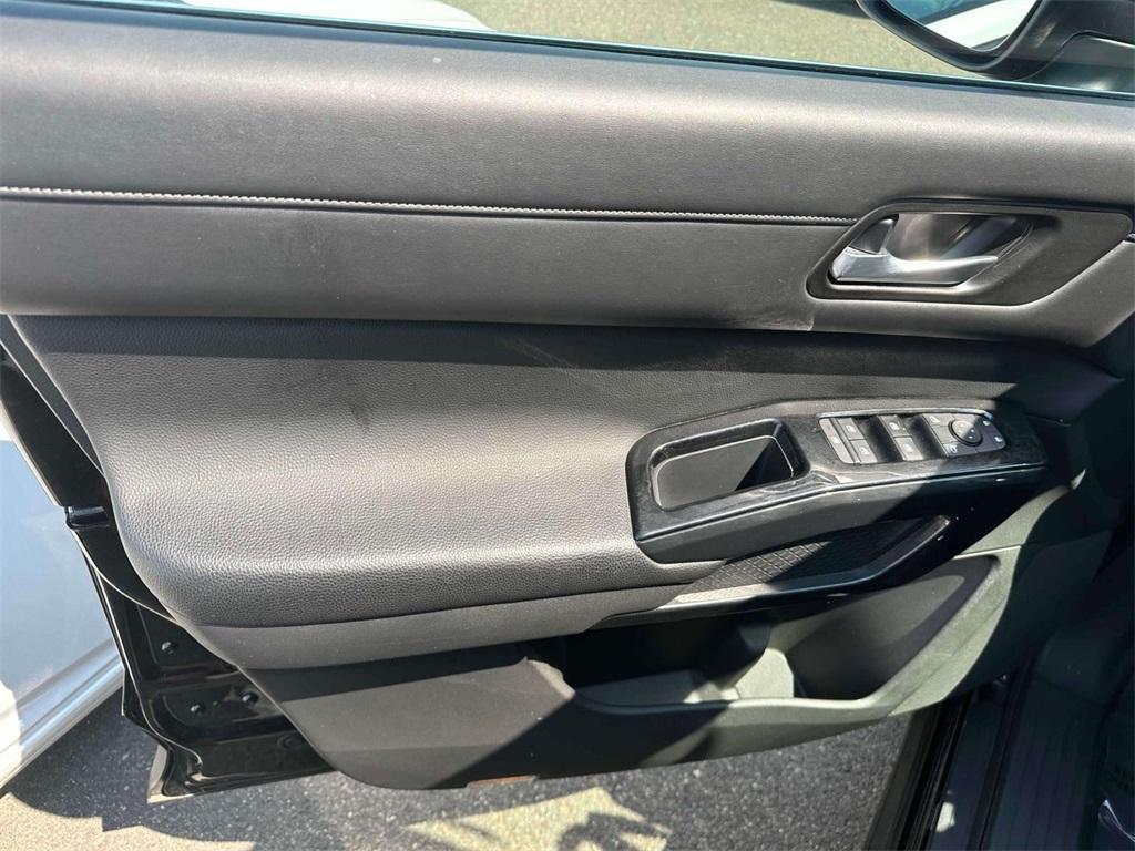 used 2022 Nissan Pathfinder car, priced at $30,995