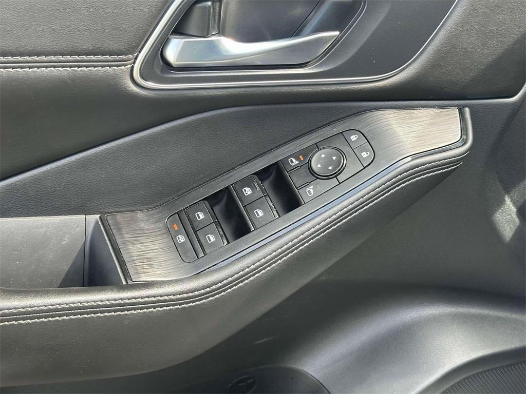 used 2021 Nissan Rogue car, priced at $27,995