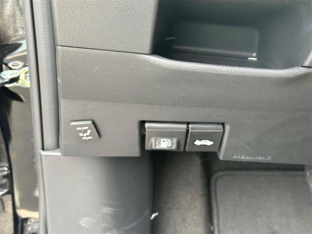 used 2023 Nissan Kicks car, priced at $22,064