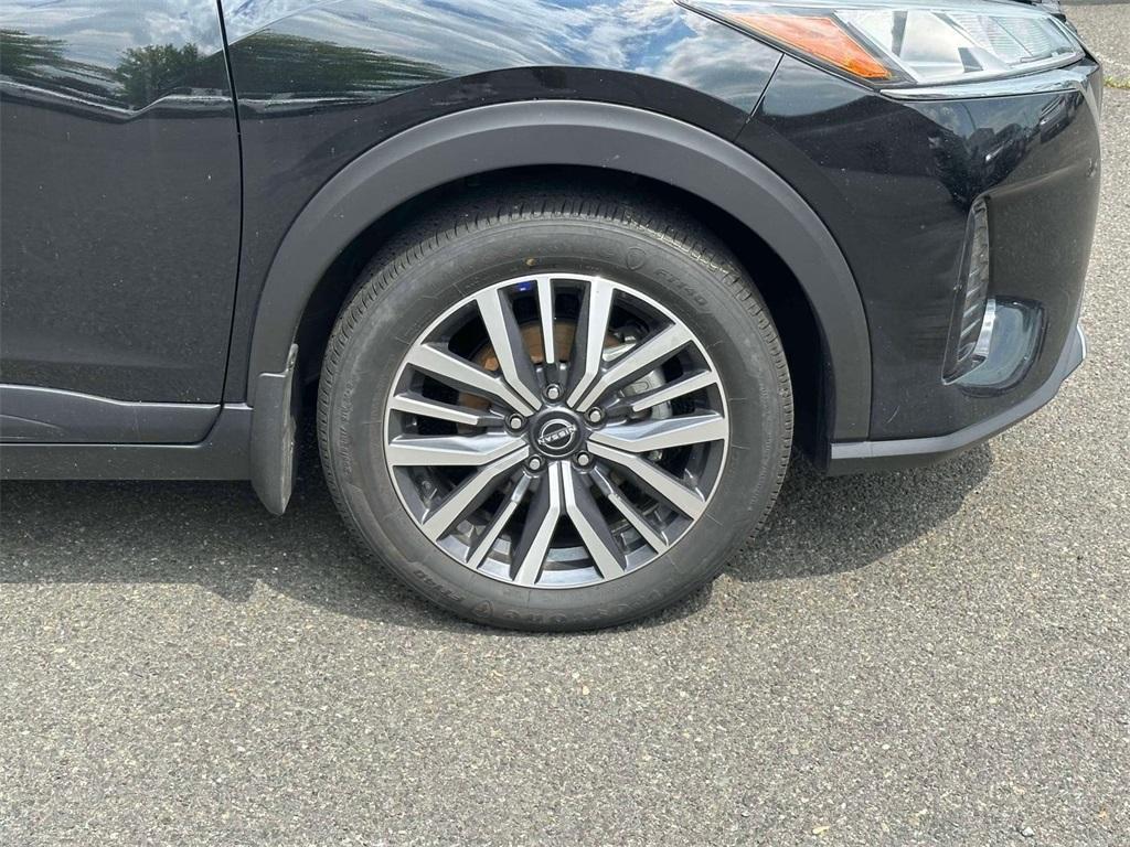 used 2023 Nissan Kicks car, priced at $22,064