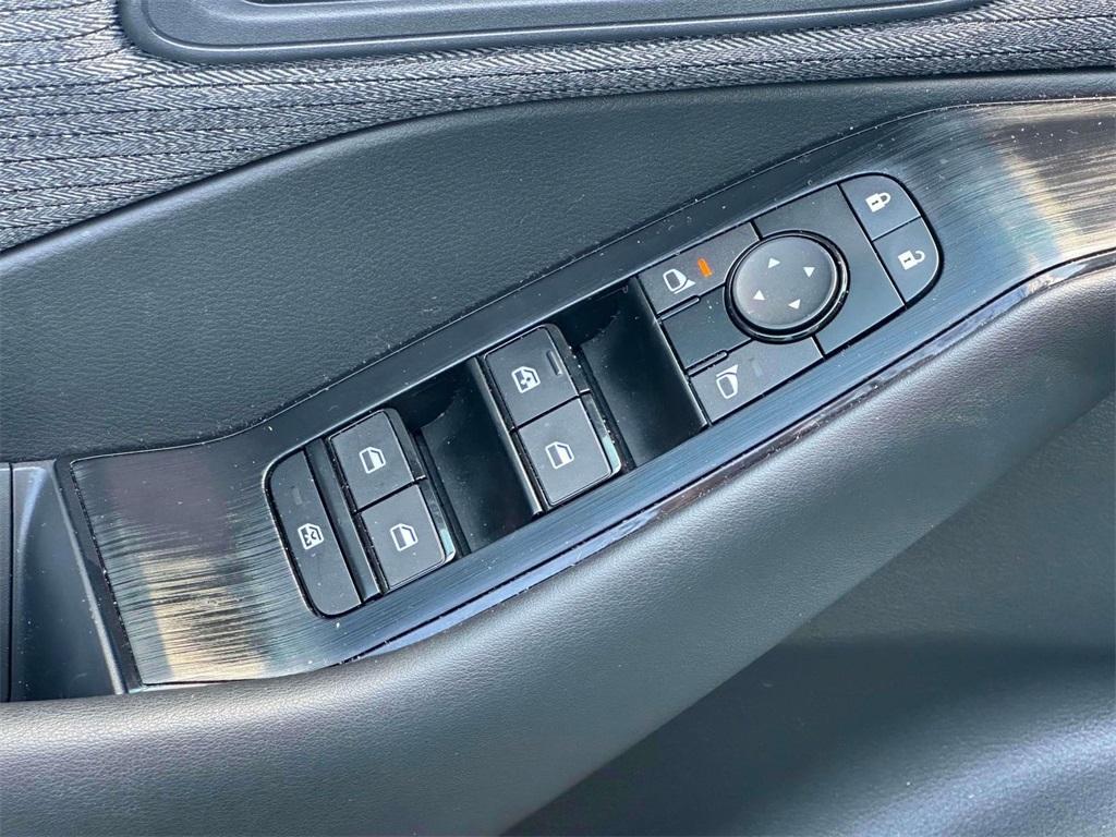 used 2023 Nissan Rogue car, priced at $25,900