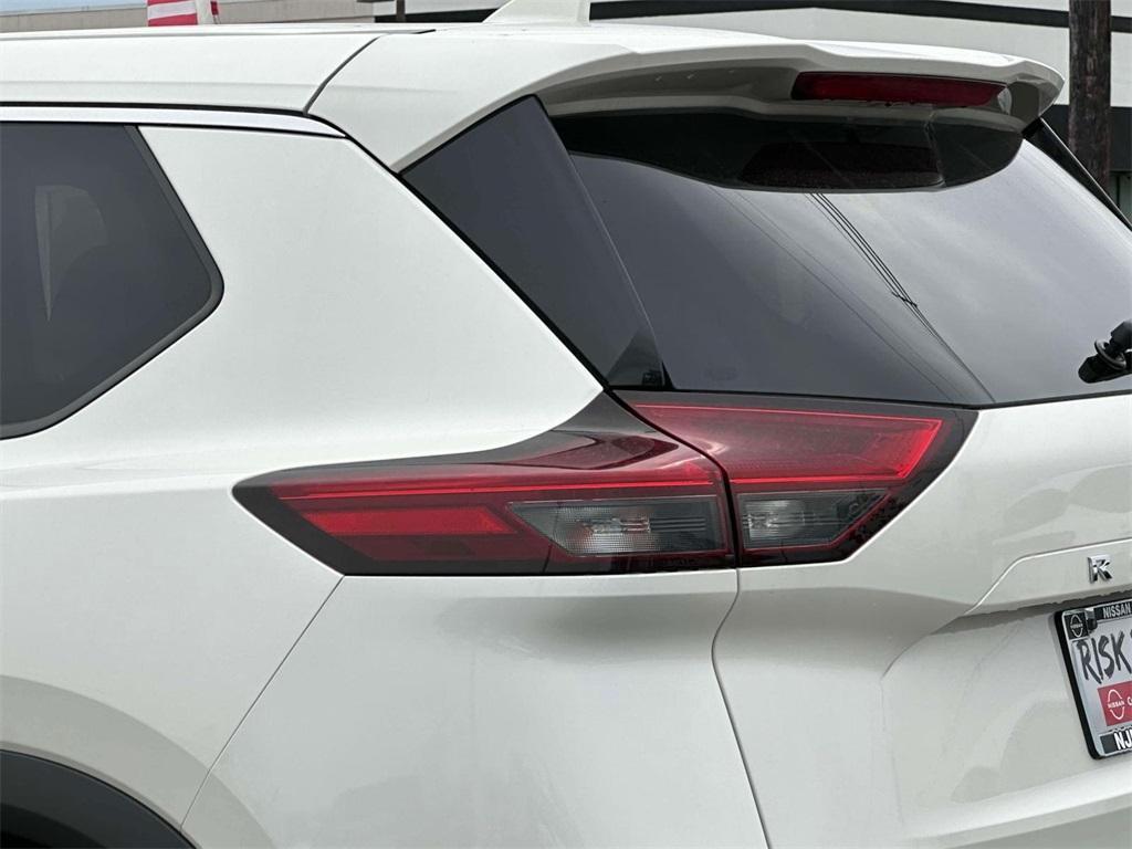 used 2021 Nissan Rogue car, priced at $20,936