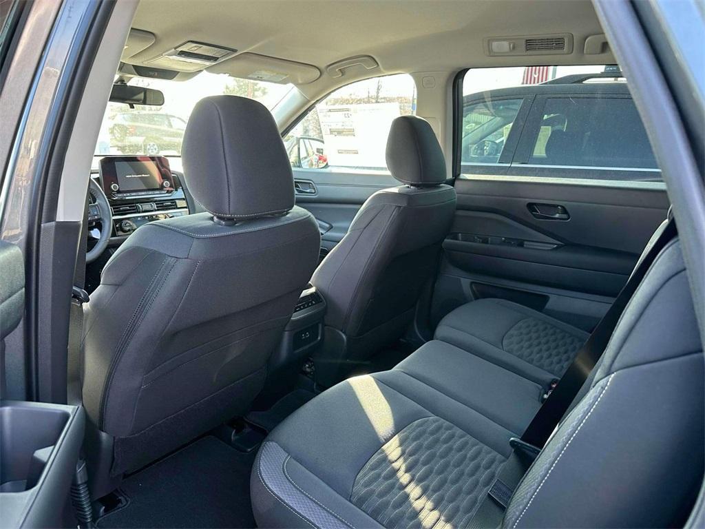 new 2025 Nissan Pathfinder car, priced at $41,467