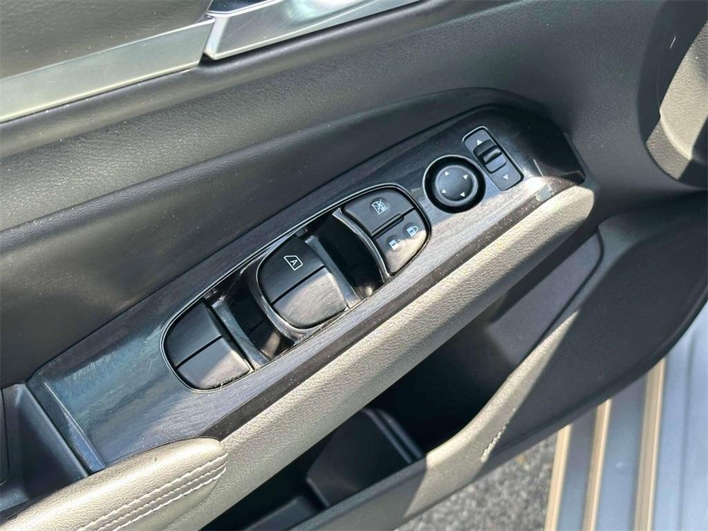 used 2023 Nissan Altima car, priced at $22,995