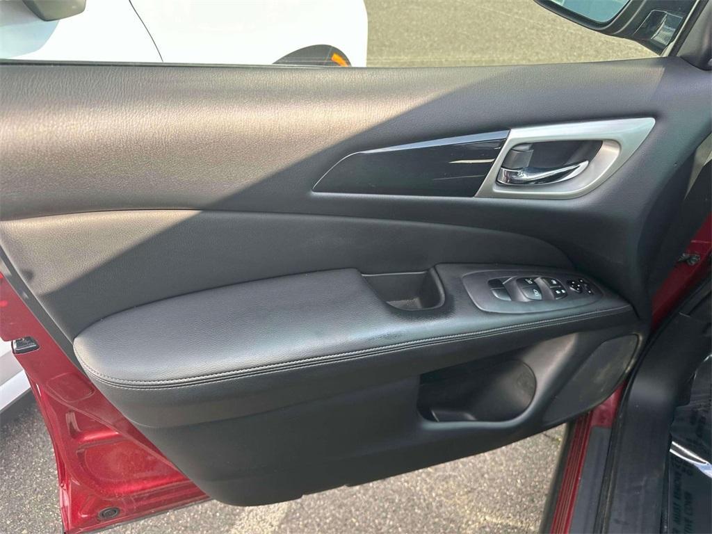 used 2020 Nissan Pathfinder car, priced at $21,888