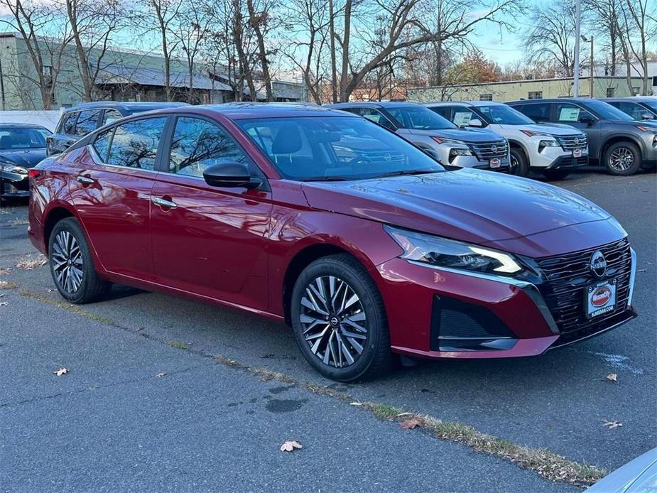 new 2025 Nissan Altima car, priced at $30,495