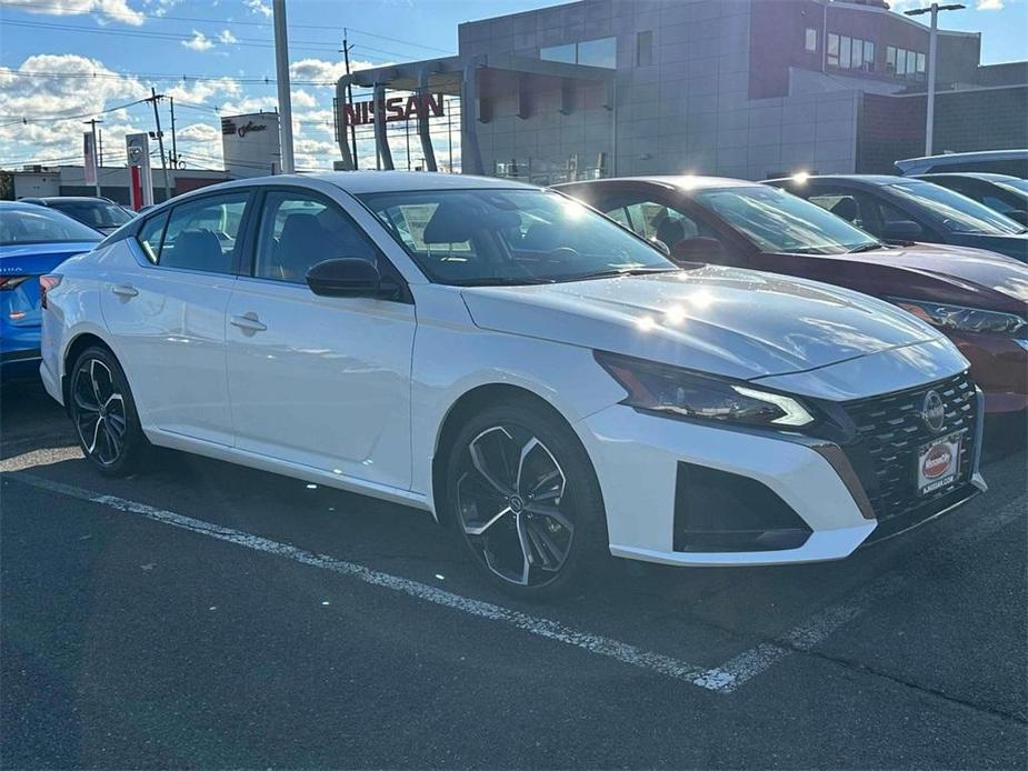 new 2025 Nissan Altima car, priced at $31,210