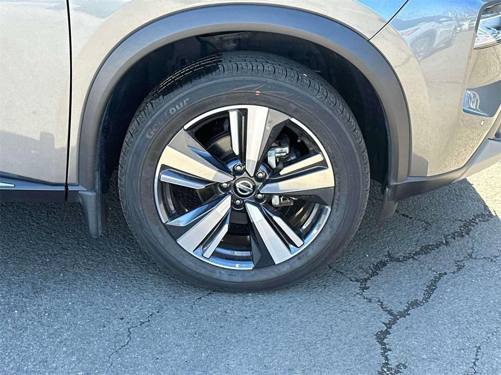 used 2021 Nissan Rogue car, priced at $24,786