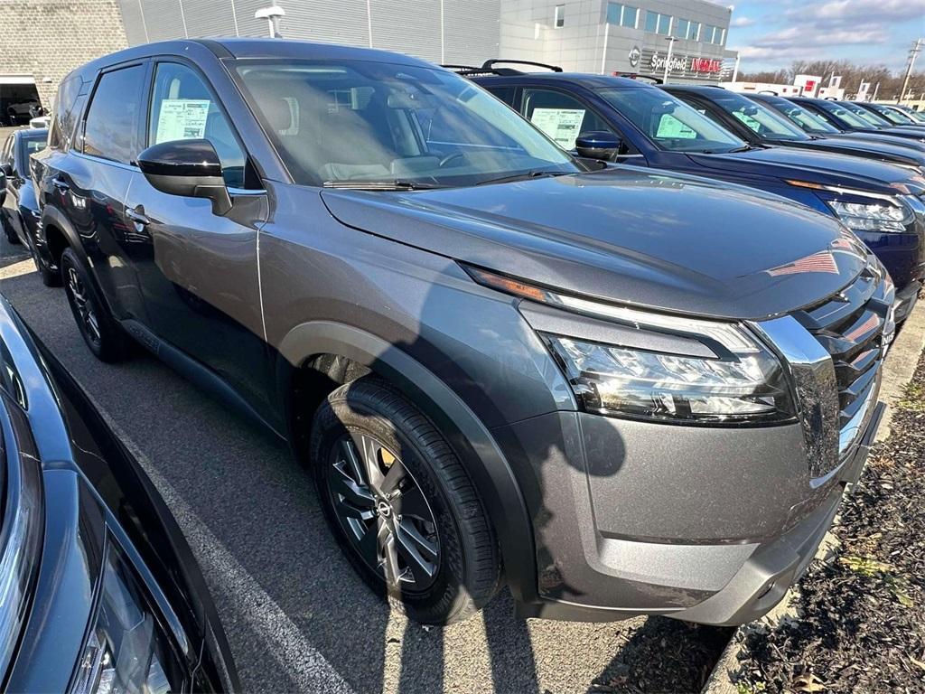 new 2025 Nissan Pathfinder car, priced at $40,755