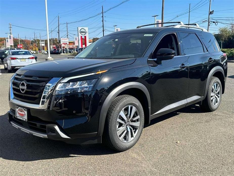 new 2024 Nissan Pathfinder car, priced at $47,400