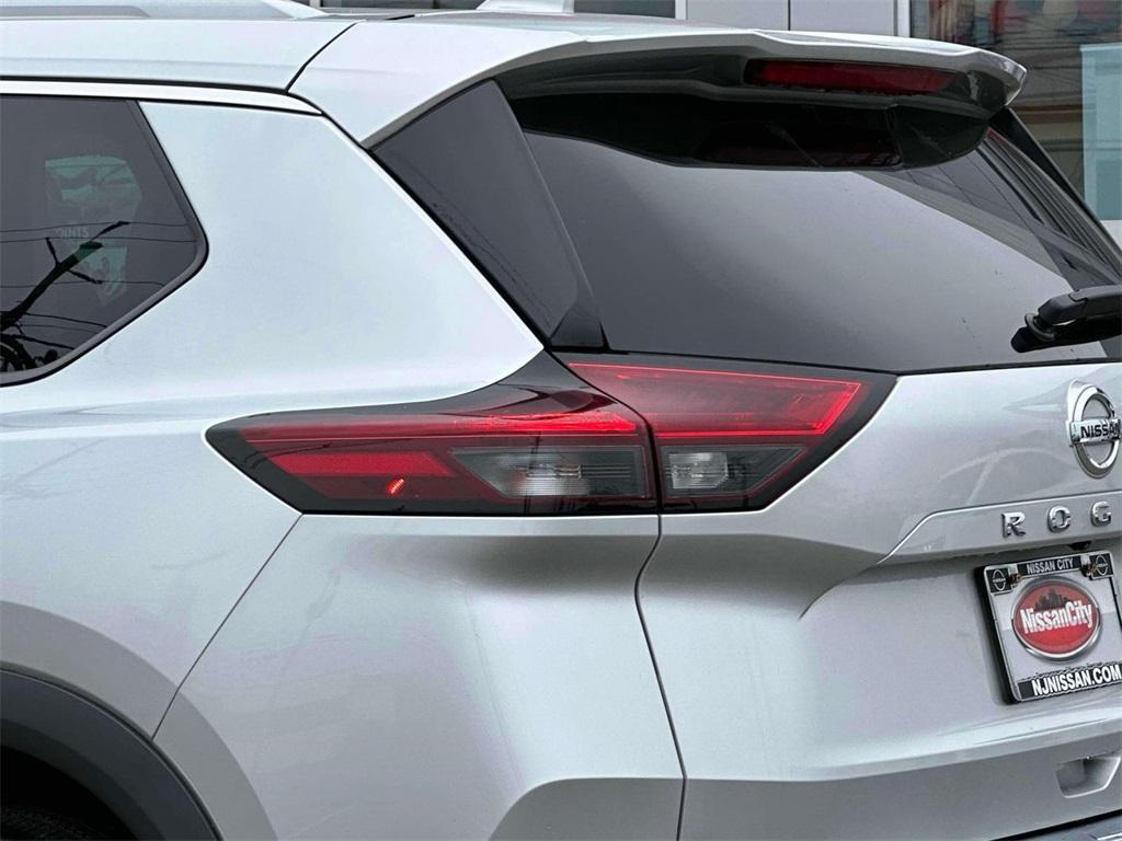 used 2021 Nissan Rogue car, priced at $21,988