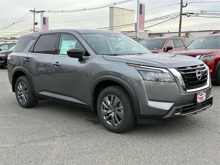 new 2025 Nissan Pathfinder car, priced at $41,010