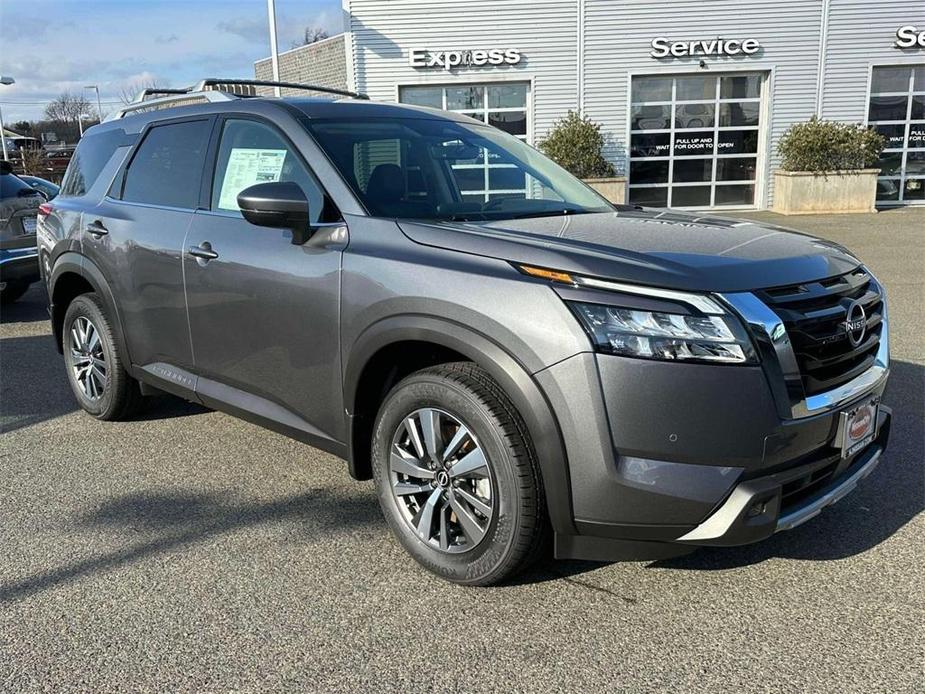 new 2025 Nissan Pathfinder car, priced at $48,050