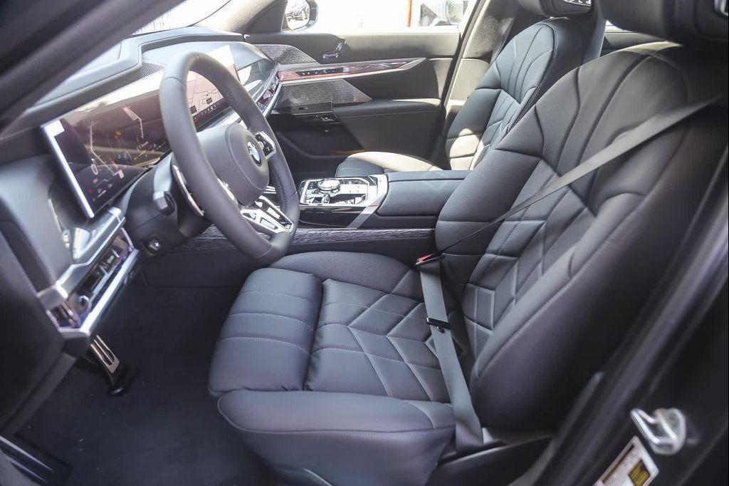new 2025 BMW 760 car, priced at $139,025