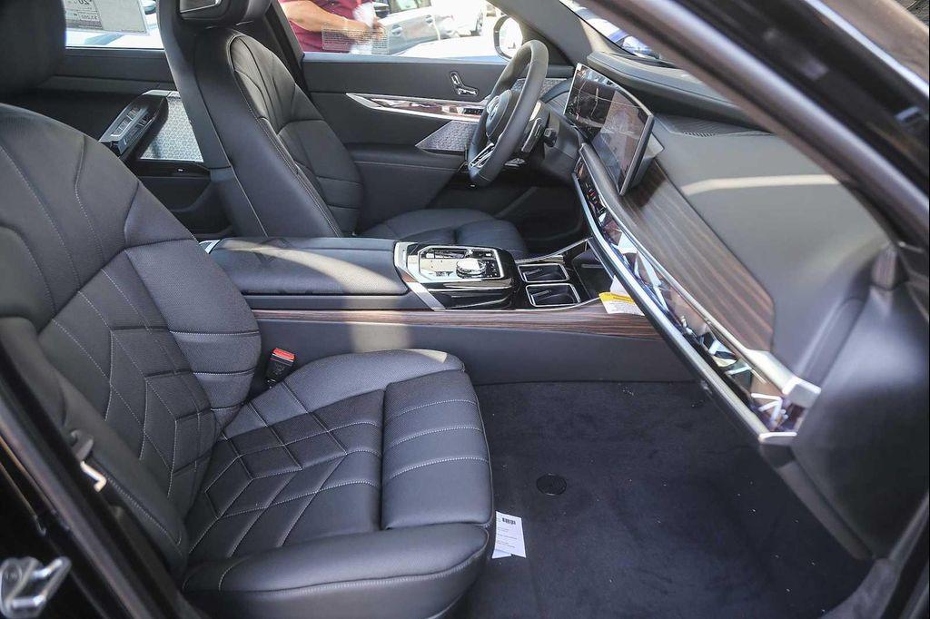new 2025 BMW 760 car, priced at $132,025