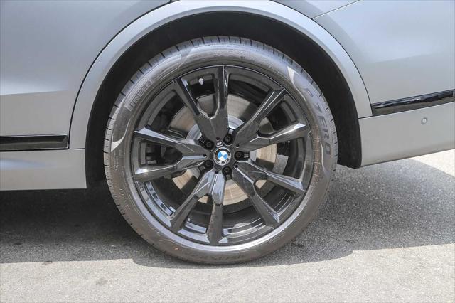 new 2026 BMW X7 car, priced at $124,675