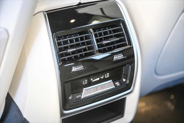 new 2025 BMW X7 car, priced at $157,645
