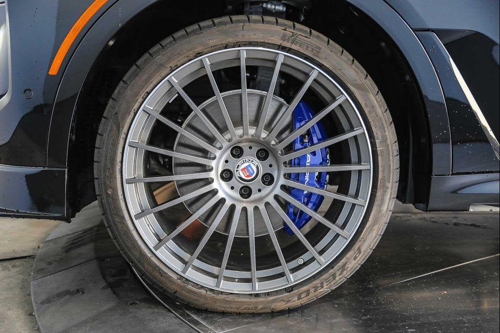 new 2025 BMW ALPINA XB7 car, priced at $157,645