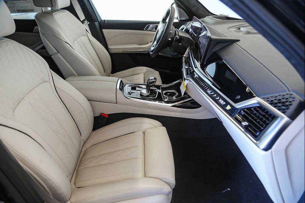 new 2025 BMW ALPINA XB7 car, priced at $157,645
