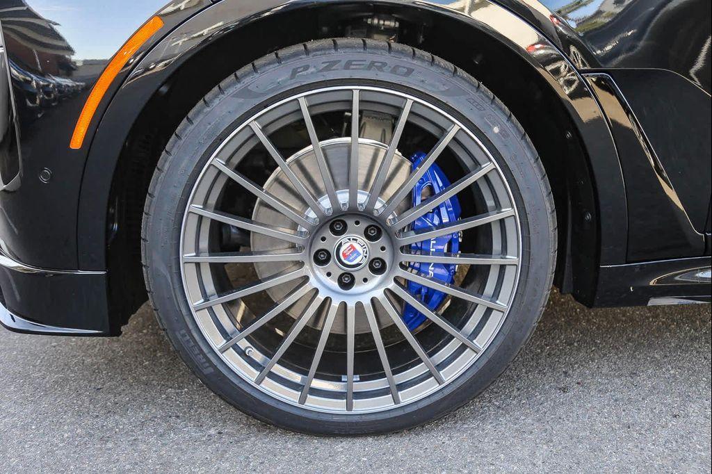 new 2025 BMW X7 car, priced at $157,645