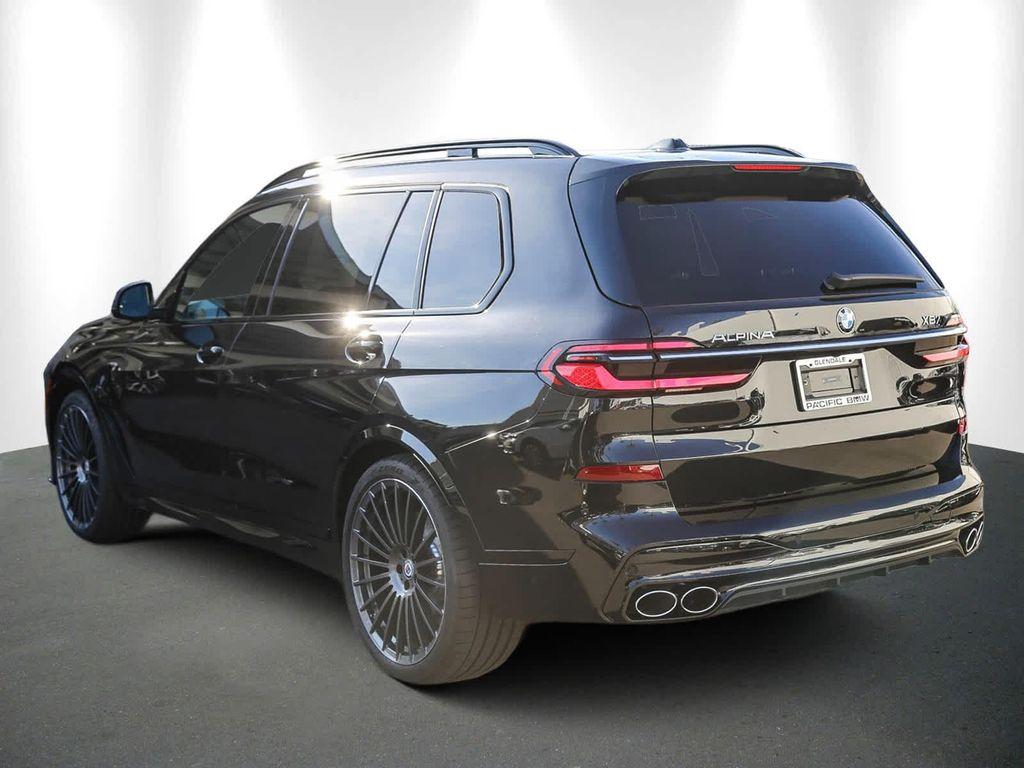 new 2025 BMW X7 car, priced at $157,645