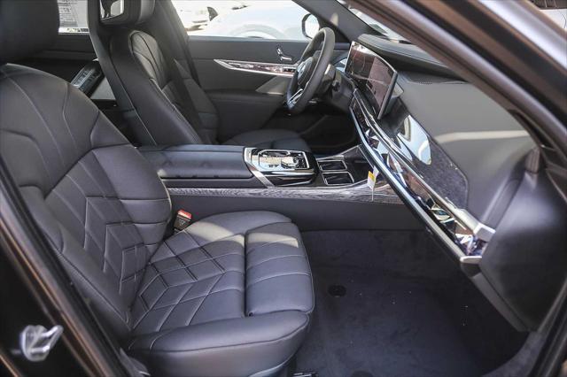 new 2025 BMW i7 car, priced at $119,425